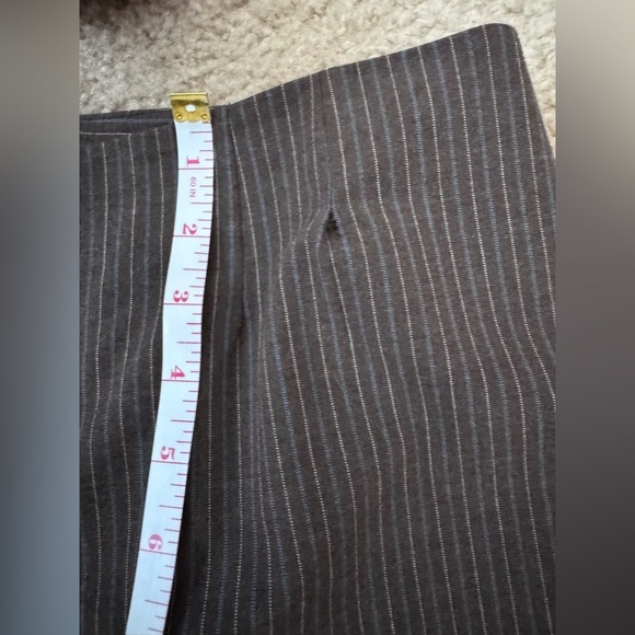 Barneys New York Classic Brown Pinstripe Women’s Suit Approximate Size 8 No Tag - Picture 16 of 16